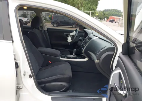 2013 Nissan Altima 2.5 S из США, поврежденный, VIN 1N4AL3AP2DC183355